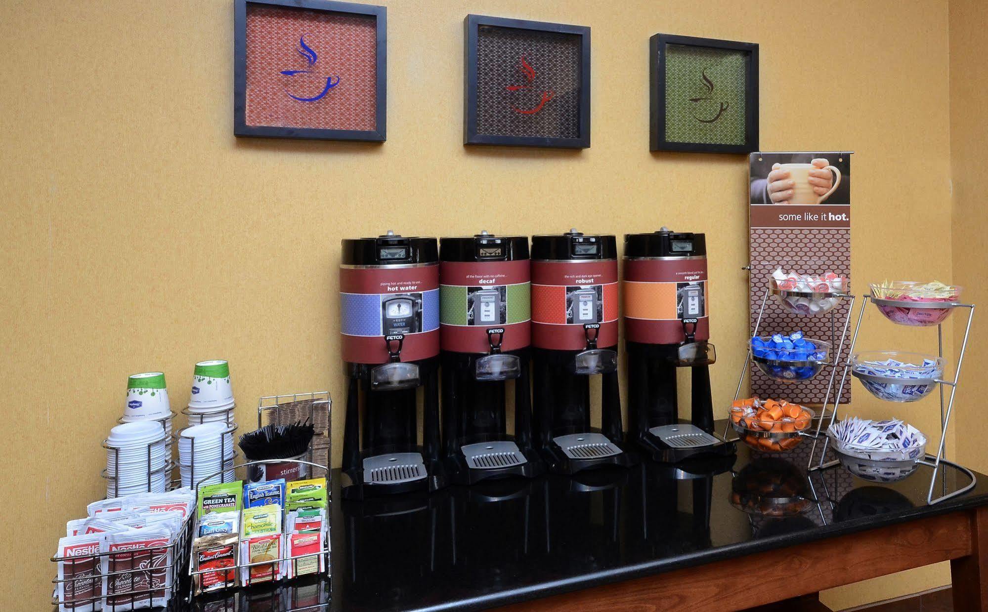 Hampton Inn Fayetteville Fort Bragg Extérieur photo